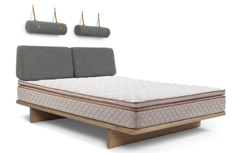 Il letto creato da Carl Hansen & Son con Dux